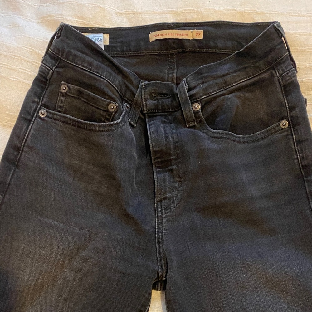 Levi’s high rise straight